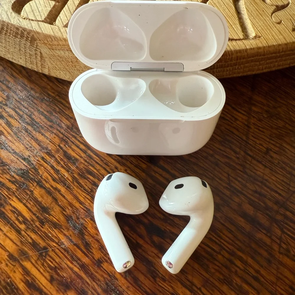 NWOT Apple AirPods Pro 2 with Charging Case